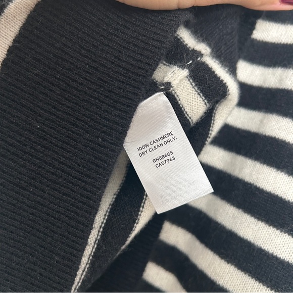 NEW Nordstrom black cream striped cashmere crewneck sweater small - Picture 7 of 7